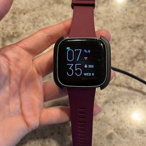 Good used condition Fitbit Versa 2